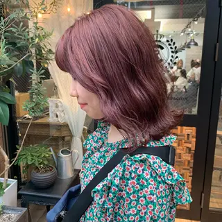 ミディアム カラー レイヤー/顔周り /AKARIのヘアスタイル