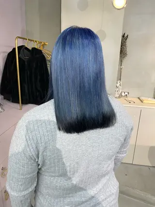 セミロング カラー qulim所属・前橋 姫奈のヘアスタイル