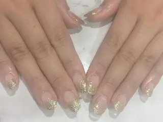 ネイル ネイル＆フラワーサロン〜Ri✦hiro〜鳥栖店所属・HIRATA RIEのネイルデザイン