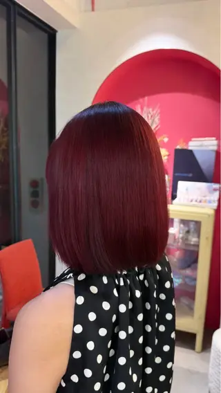 カラー Boxmico. / カカズ コトネのヘアスタイル