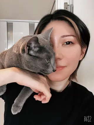 ショート カラー パーマ ヘアアレンジ メンズ キッズ ネイル マツエク・マツパ アニメ,Vオタク× 即効痩せエステサロンのエステ・リラクイメージ