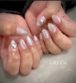 ネイル Lilly Co.のネイルデザイン