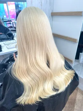 ロング 💛NOZOMI💛 ハイトーンカラーのヘアスタイル