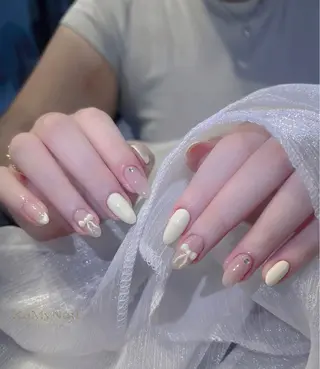 ネイル T. Leeのネイルデザイン