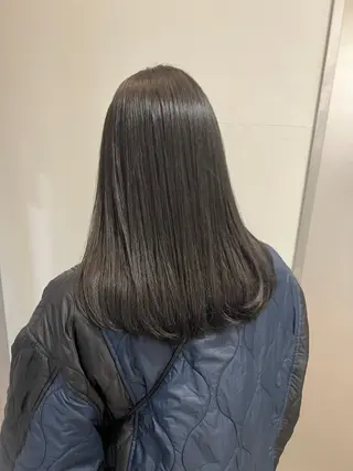 ミディアム カラー Garland 表参道所属・ミディアムレイヤー/ 艶カラー🎀 emiのヘアスタイル