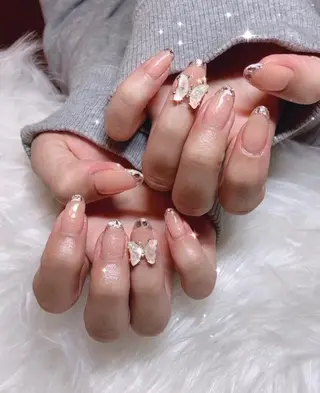 ネイル Mon trésor所属・Montrésor 名古屋ネイルサロンのネイルデザイン