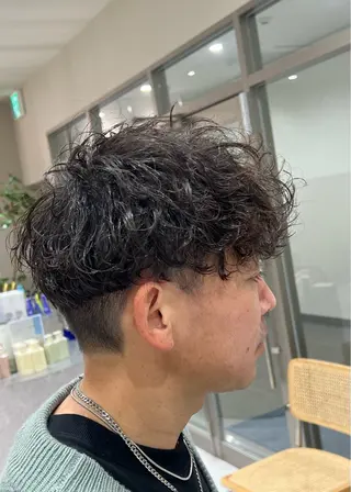 ショート パーマ メンズ 古賀 雄歩のヘアスタイル