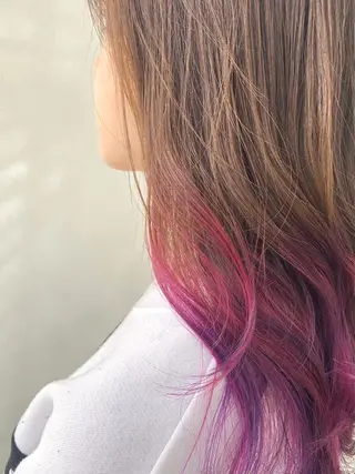 セミロング カラー ANNA /艶髪/ハイトーンのヘアスタイル