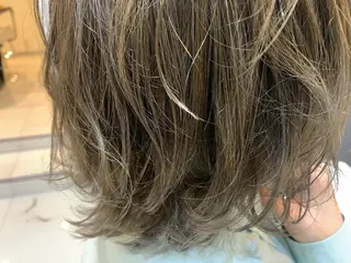 ミディアム パーマ 田丸 なつみのヘアスタイル
