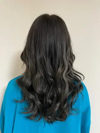 ロング 渡邉 真夕のヘアスタイル