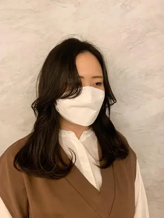 ロング カラー Maruquee de mashu所属・みうら ありさのヘアスタイル