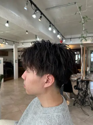 メンズ スパイキー/ ピンパーマ/緑川雄也のヘアスタイル