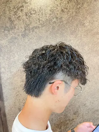 ショート パーマ メンズ メンズパーマ特化 カバヤマ　リョウのヘアスタイル