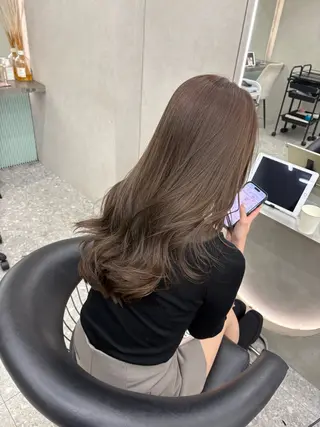 セミロング カラー ヘアアレンジ fumika🎀 韓国ヘア×ベージュのヘアスタイル