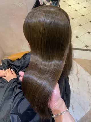 ロング Lond  bla-ma所属・ブリーチなしカラー／ 今井春汰のヘアスタイル