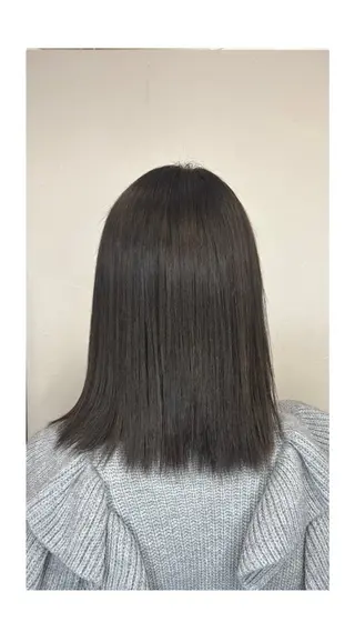 ミディアム カラー 松尾 和佳奈のヘアスタイル