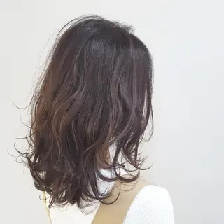 セミロング カラー 美髪⭐︎髪質改善 井上 康司のヘアスタイル