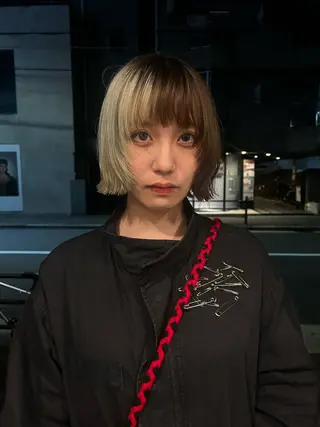 ショート hen所属・心斎橋/レイヤー/ ブリーチ/モエのヘアスタイル