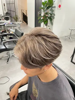 ショート カラー パーマ メンズ 鶴田 来夢のヘアスタイル