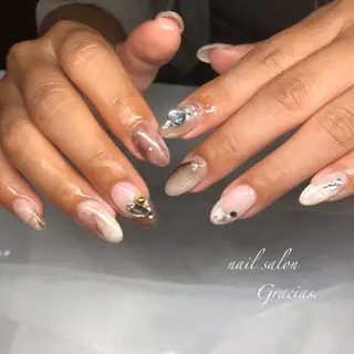 ネイル Gracias. rieのネイルデザイン