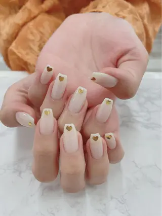 ネイル Bianca SAITO🌺のネイルデザイン