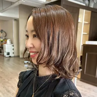 ミディアム 横山 洋幸のヘアスタイル