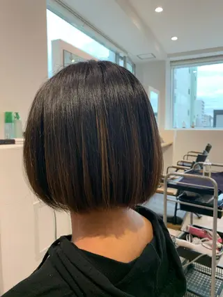 ショート ヨシミ カズヤのヘアスタイル