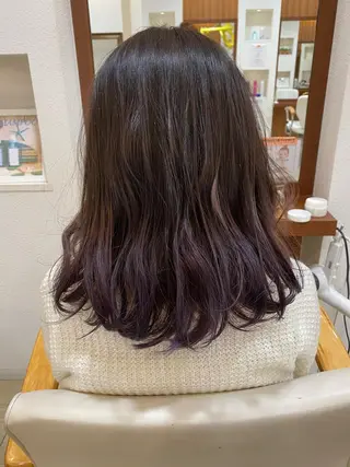 カラー フジサキ ハヤトのヘアスタイル