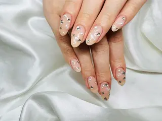 ネイル ユリシスネイル 担当近藤のネイルデザイン