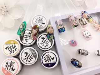 ミディアム RISA nail gleeのネイルデザイン