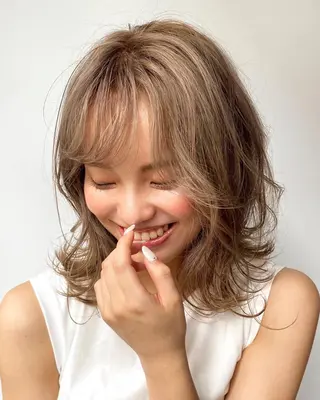 ミディアム カラー ハイトーン/ボブ/ レイヤー💫カイセイのヘアスタイル