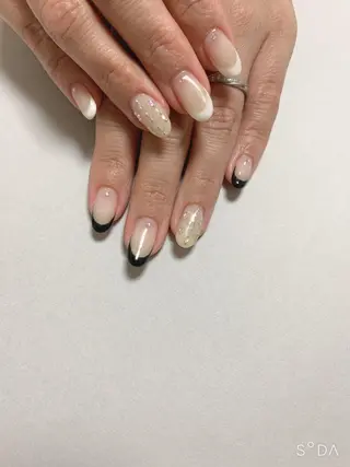 ミディアム ネイル misaki ..のネイルデザイン