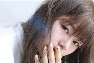 ロング カラー ネイル マツエク・マツパ 岡本 一平のヘアスタイル