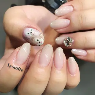 ネイル Lysmite所属・岩本 美香のネイルデザイン