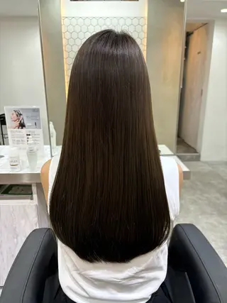 ロング カラー Viot 銀座 樋口 桃佳のヘアスタイル