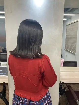ミディアム ブリーチ&似合せボブ 田中寛十のヘアスタイル