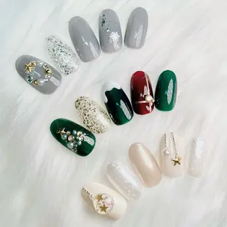 ネイル haleyume所属・shino🌟 痛ネイルのネイルデザイン