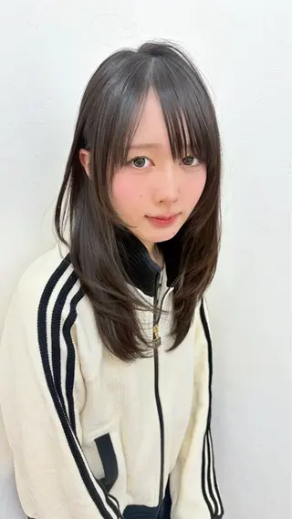 セミロング レイヤーカット ♥kanaのヘアスタイル