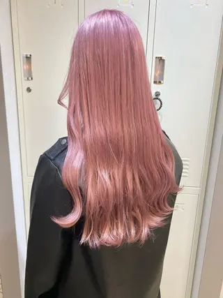 ロング ヘアアレンジ 渡 汐音のヘアスタイル