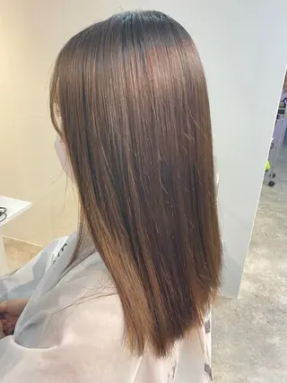 セミロング TRIERA 増川のヘアスタイル