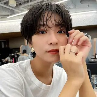 ショート パーマ レイヤー/ショート透 明感カラー/西田祐賀のヘアスタイル