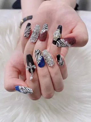 ネイル 菲菲ネイルサロン所属・FF フィフィネイルサロンのネイルデザイン