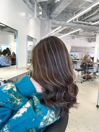 ロング カラー himeka🪽 アレンジ/ブリーチのヘアスタイル