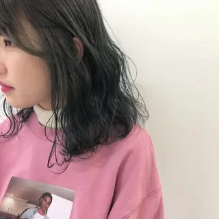 ミディアム カラー ニシオカ タクヤのヘアスタイル