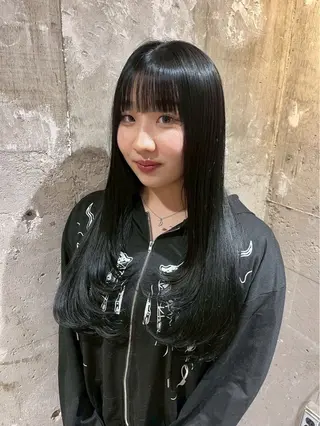 ロング 齋 花音のヘアスタイル