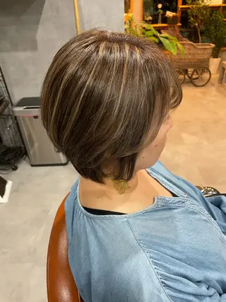 カラー 山田 まやのヘアスタイル