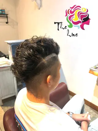 ショート パーマ メンズ Hair salon The hiveのヘアスタイル