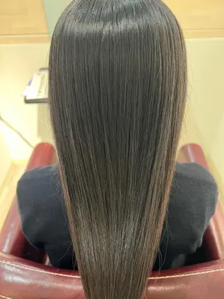 ロング 🥣🫧艶カラー 🦋アカマ ミユ🦋のヘアスタイル