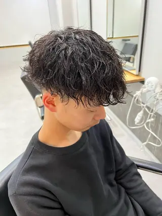 パーマ メンズ 金子勇希🔥パーマ 比率90%以上🔥のヘアスタイル