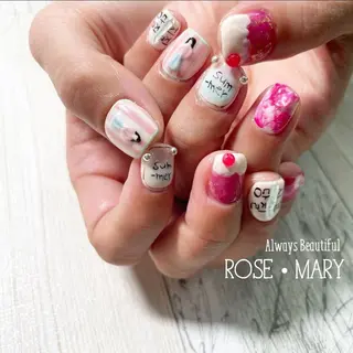 ネイル ROSE・ MARY 鈴木のネイルデザイン